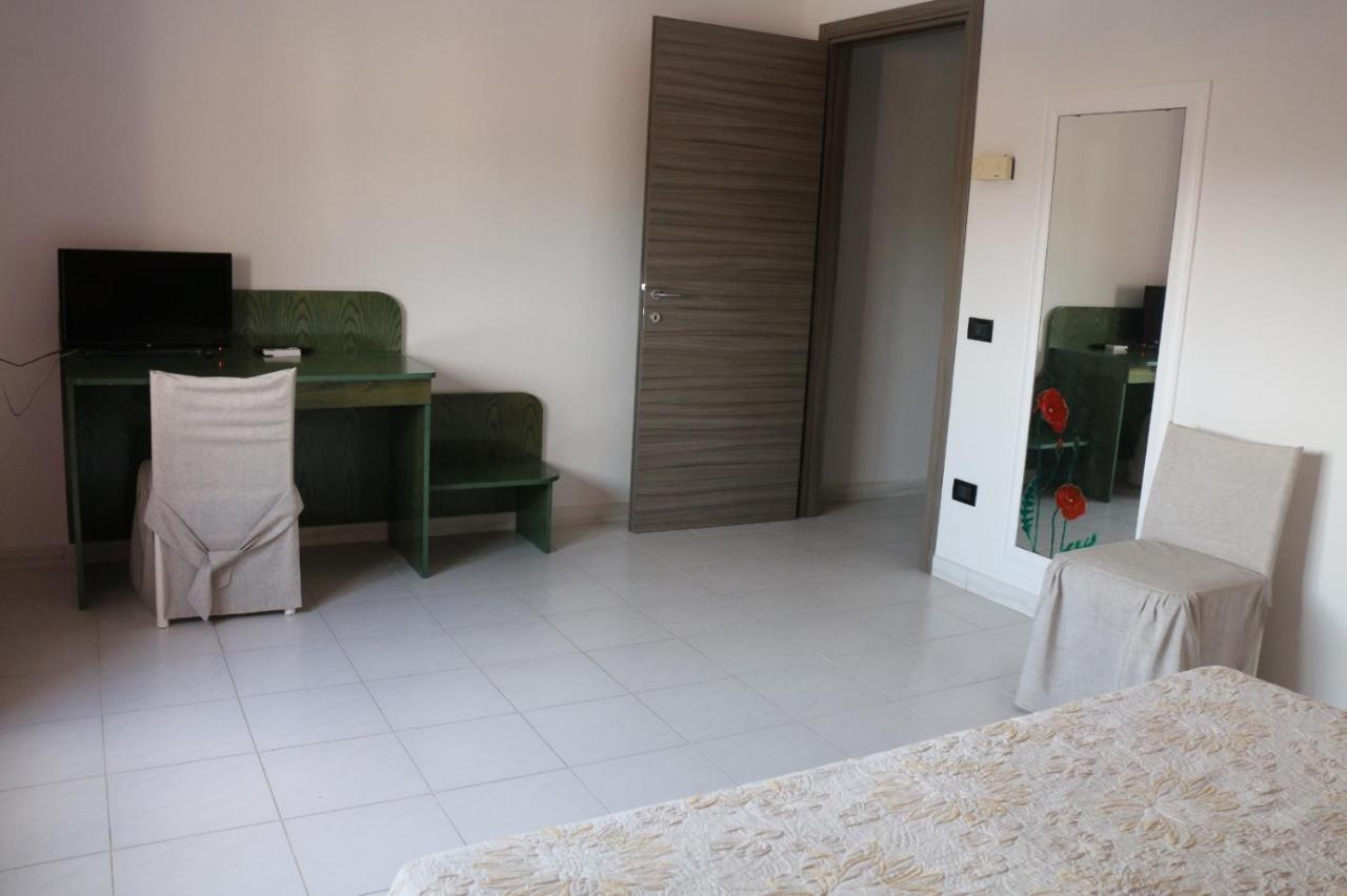 Hotel Mater Mediterranea Senorbi Екстер'єр фото