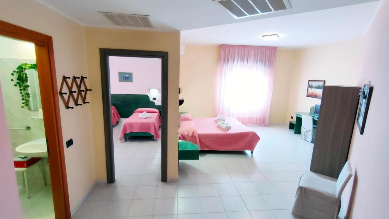 Hotel Mater Mediterranea Senorbi Екстер'єр фото