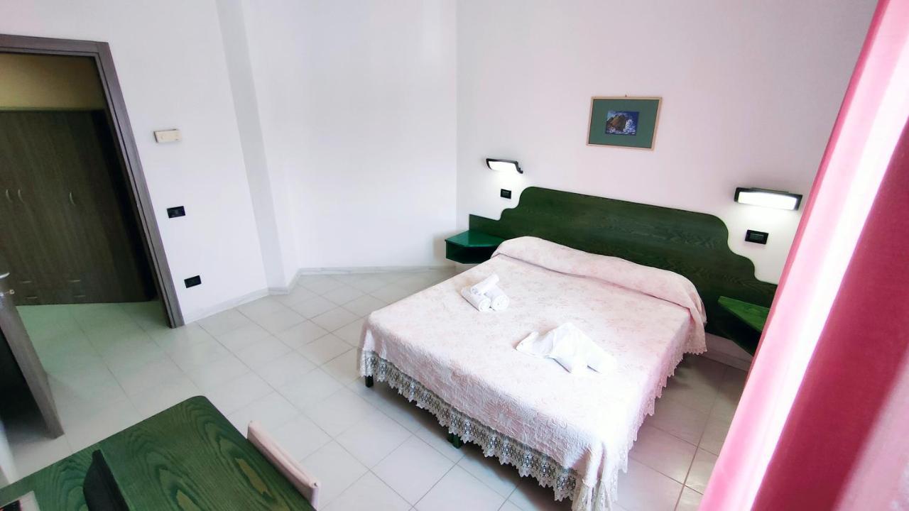 Hotel Mater Mediterranea Senorbi Екстер'єр фото