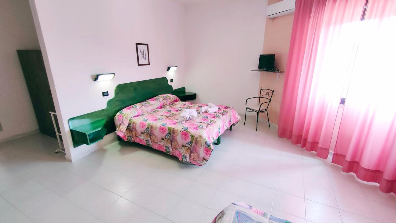Hotel Mater Mediterranea Senorbi Екстер'єр фото